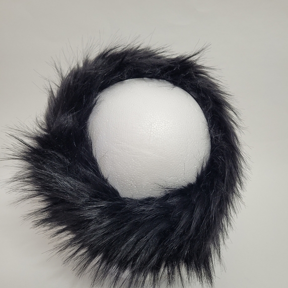 Black faux fur head warmer - Picture 2 of 7
